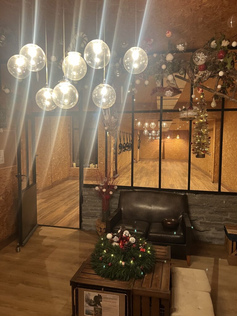 salle de yoga Nataraja à Bordeaux en ambiance hivernale